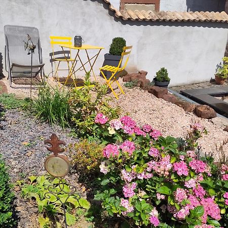 Casa Viva - Separate, Ruhig Gelegene Wohnung Quierschied Exteriör bild